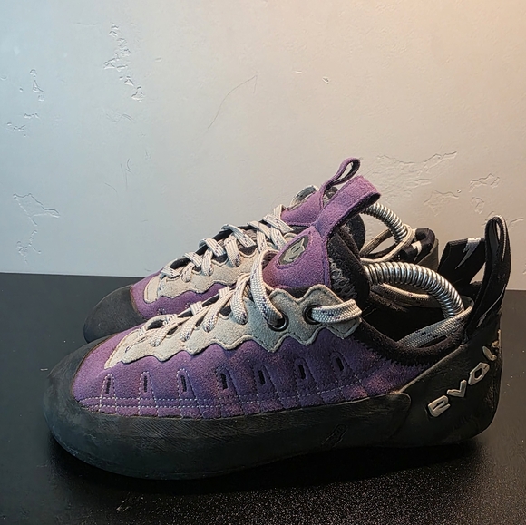 Evolv Women's Purple Elektra Lace Climbing Shoes Size 5.5 - Picture 1 of 8